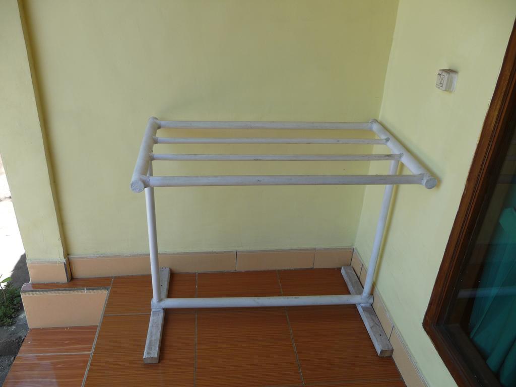 Aura Guest House Gili Air Exterior photo