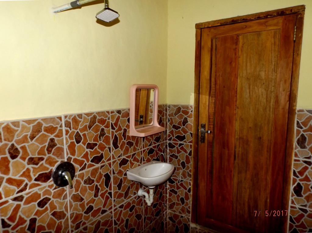 Aura Guest House Gili Air Exterior photo