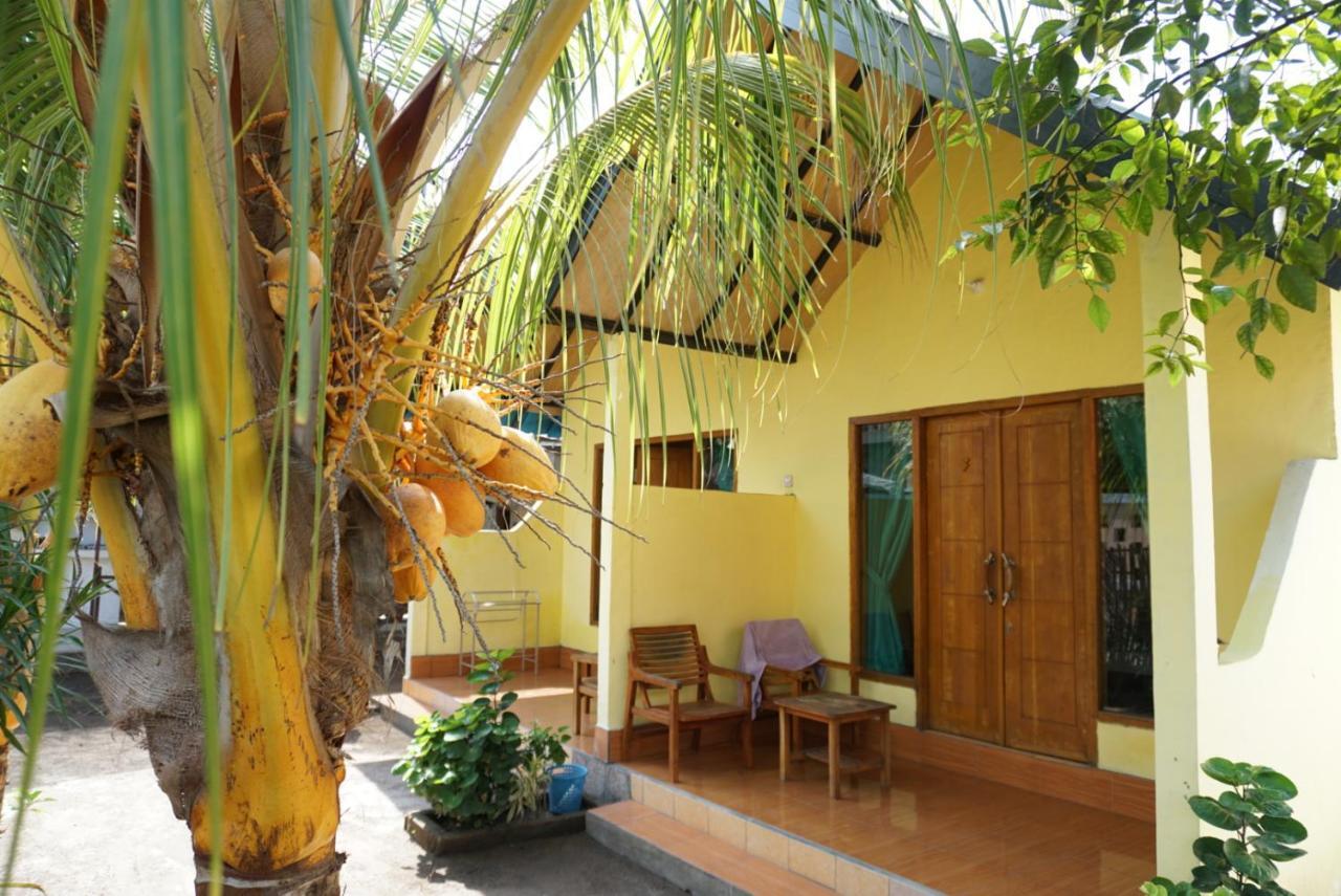 Aura Guest House Gili Air Exterior photo
