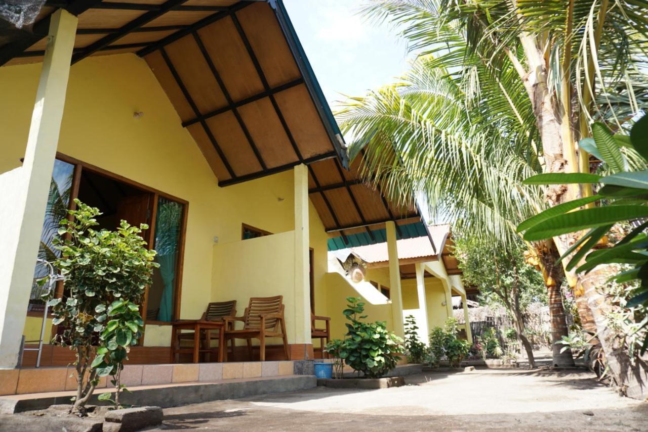 Aura Guest House Gili Air Exterior photo